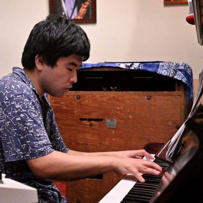 小杉 泰斗 氏(ピアノ)