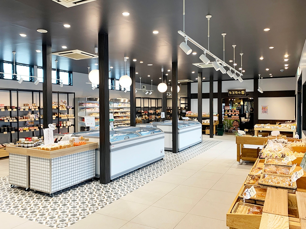 魚野発酵市場コメトハナ 店内