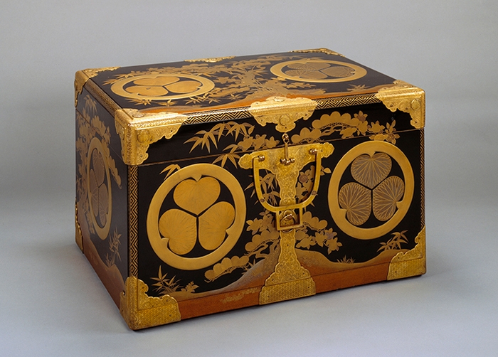 「橘松竹葵紋蒔絵鋏箱」【後期】