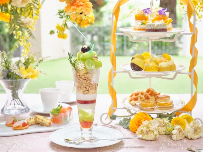 プレミアムマスカットパフェ付マリー・アントワネット アフタヌーンティー(表参道・横浜限定販売)イメージ