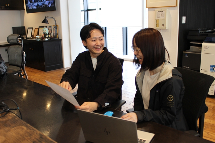 営業事務/業務中の様子