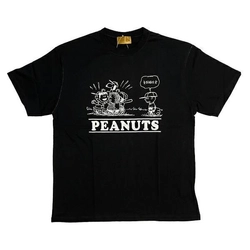 スヌーピーのTシャツはやっぱりシンプルで使いやすい。シンプルでどんなファッションにも合いやすいのでヘビロテ確定かも。