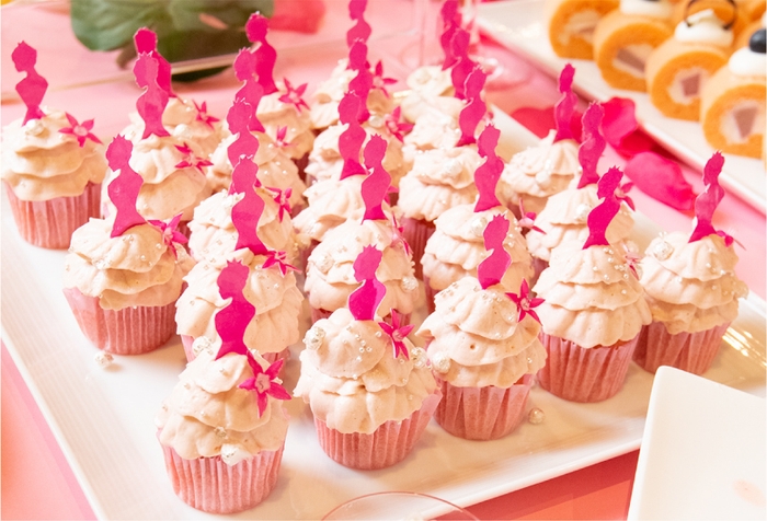 ピーチドレスカップケーキ