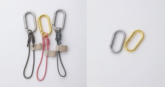 左:ストラップ、右:カラビナ