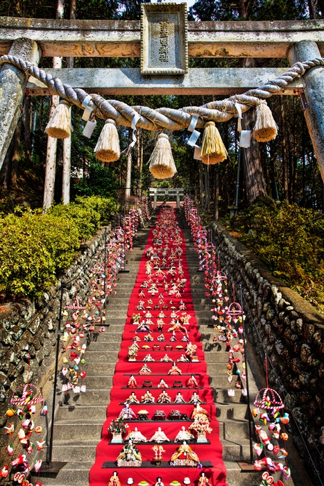 素盞鳴神社雛段飾り(1)