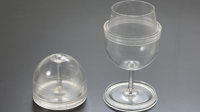 試作品の収納形体と展開形体の様子