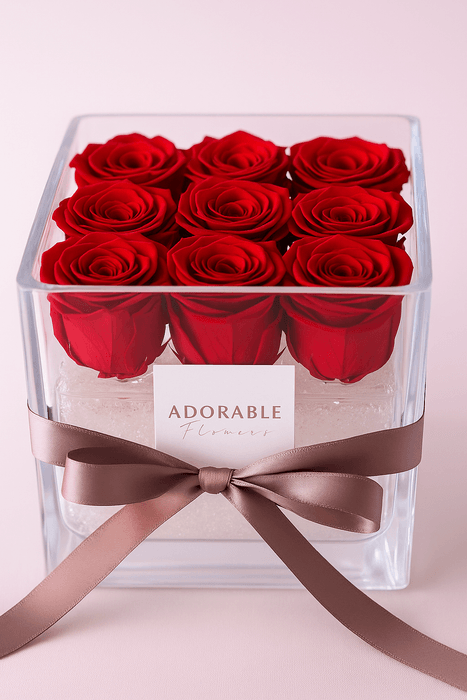 シャンパーニュにバラを浮かべたようなデザインの“CREA CHANPANGE(クレアシャンパーニュ)”シリーズ。クリアのボックス入りでギフトにおすすめの一品です。