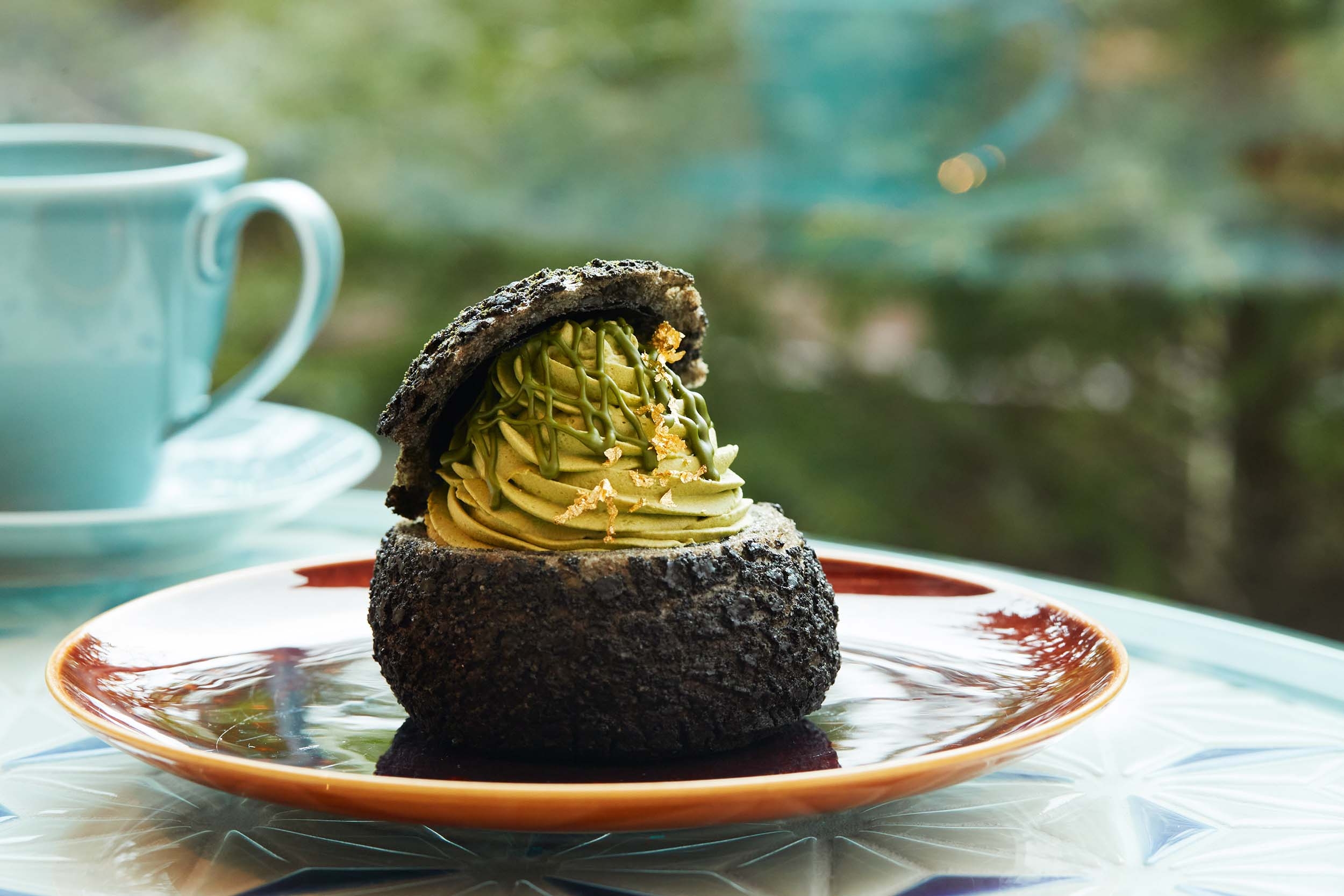 RICH チャコールクッキーシュー「黒糖&抹茶」