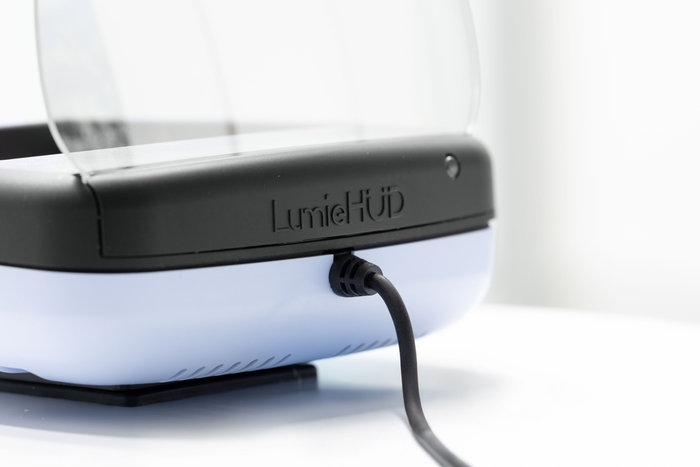 LumieHUD背面イメージ