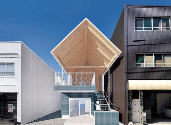 2025年11月1日、石川県七尾・一本杉通りに新たな創造の拠点が誕生　 震災を越えて―輪島塗の老舗「あらき」が歩む再出発