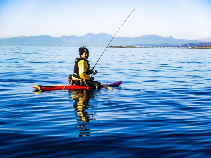SUPを漕いで自由にポイントへ移動できる