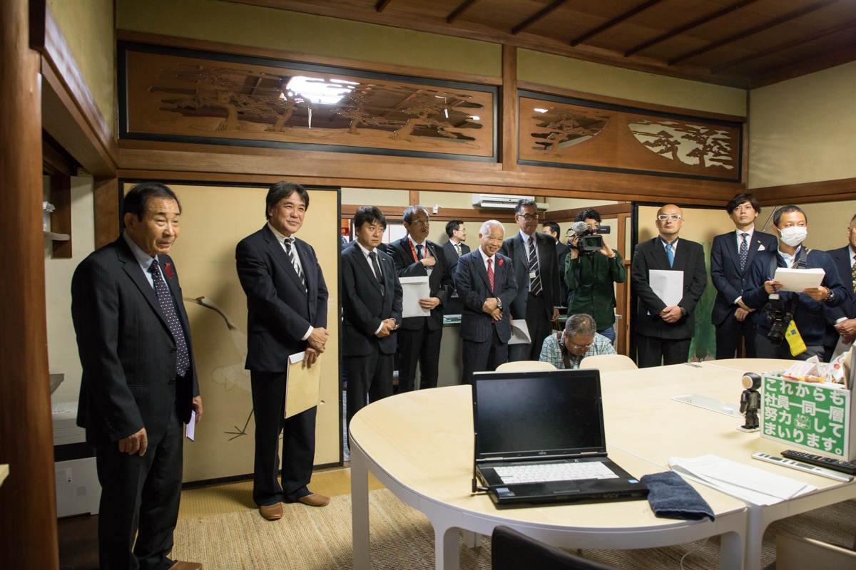 オフィス内見学