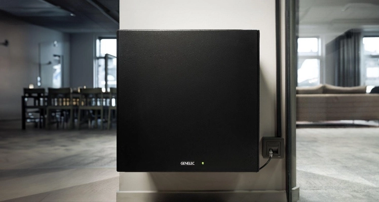 グッドデザイン賞BEST100に選ばれた設備／店舗向けスピーカー 「Smart IP」シリーズより、 豊かな低音を再生する待望のサブウーファー「3440A」が登場！