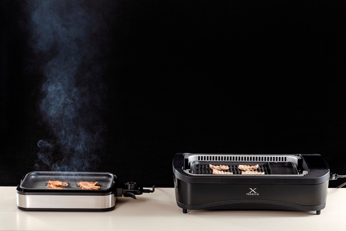 煙比較画像 (左:当社ホットプレート/右:XGRILL PREMIUM)
