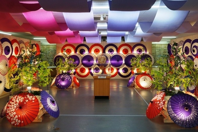 和傘物語の屋内ライトアップ展示を拡張