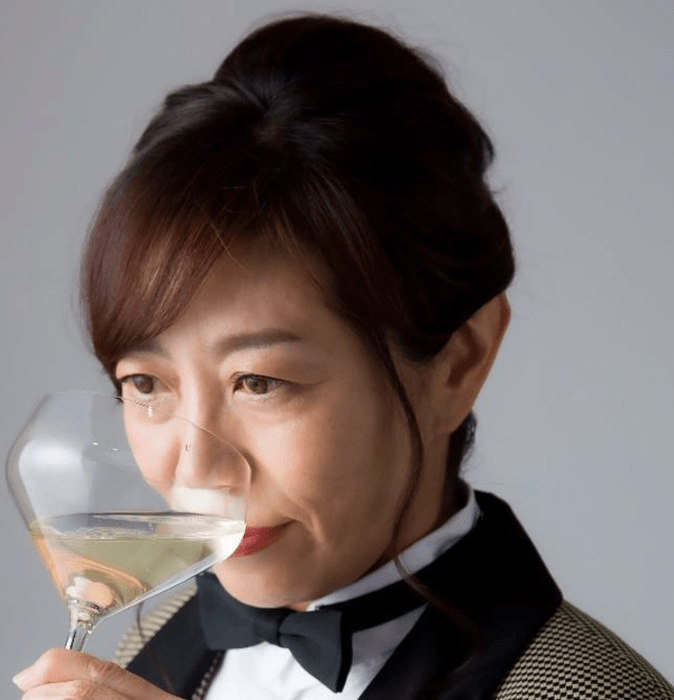 友田 晶子(ともだ・あきこ)