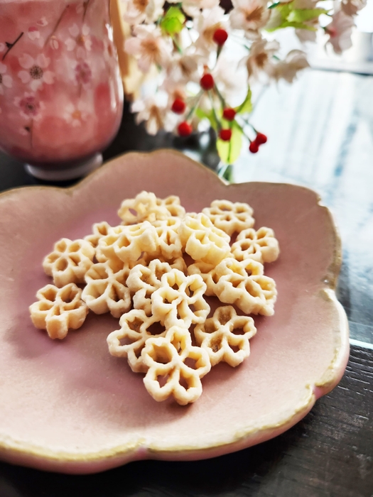 玉谷製麺所 縁起の良い『山形春菓 さくらさくっ』