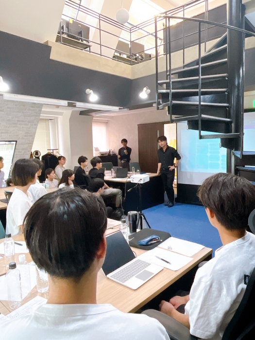 代表からのフィードバックの様子