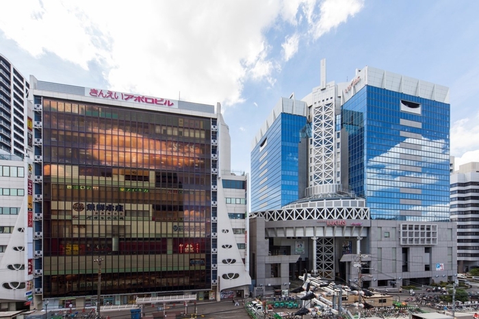 (左)あべのアポロビル、(右)あべのルシアス