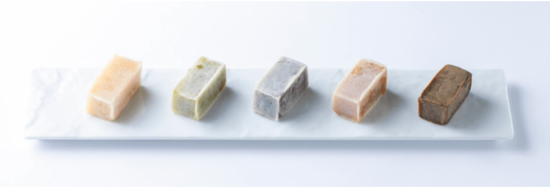 イロドリキンツバ 左からミルク、ズンダ、アズキ、カボチャ、コーヒー