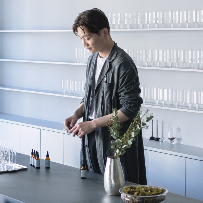 THE NOTE BAR 調香師