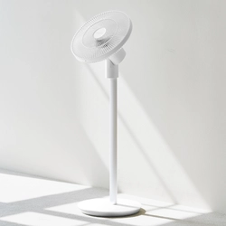 ジャングルでも最大40時間使える！？ 3.6kgの軽量コードレス扇風機「FAN CLASSIC3」を発売