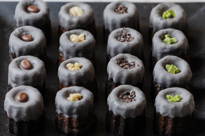 鉄スイーツ カヌレ