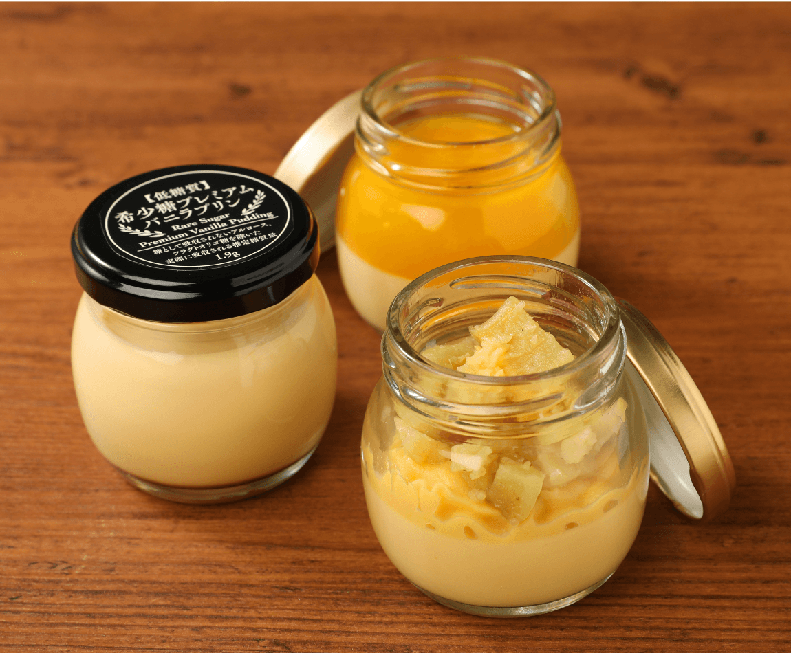 Patisserie Le Vert(ルヴェール) 左:砂糖ゼロ希少糖プレミアムバニラプリン/上:砂糖ゼロCoroLoチーズケーキプリンお陽様マンゴー/右:砂糖ゼロCoroLoチーズケーキプリン甘島安納芋