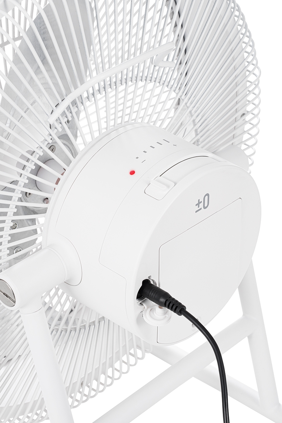 バッテリー充電は約3時間30分