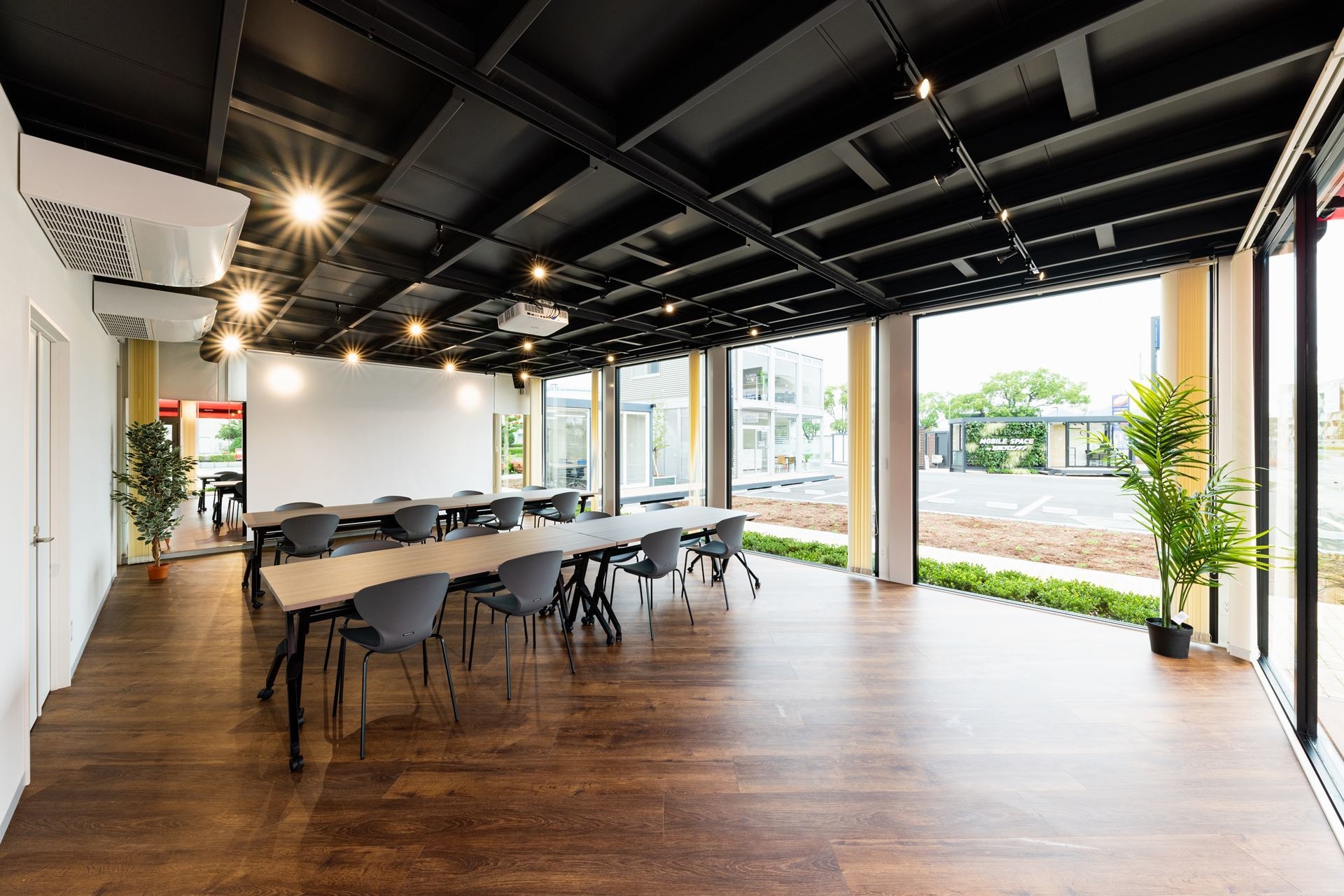 ショップモデル 室内イメージ