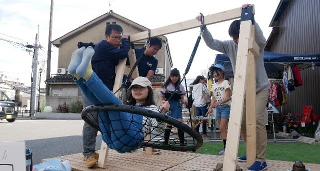 令和元年(2019年)10月に行われた「ぶらり市」でのにぎわい創出実験