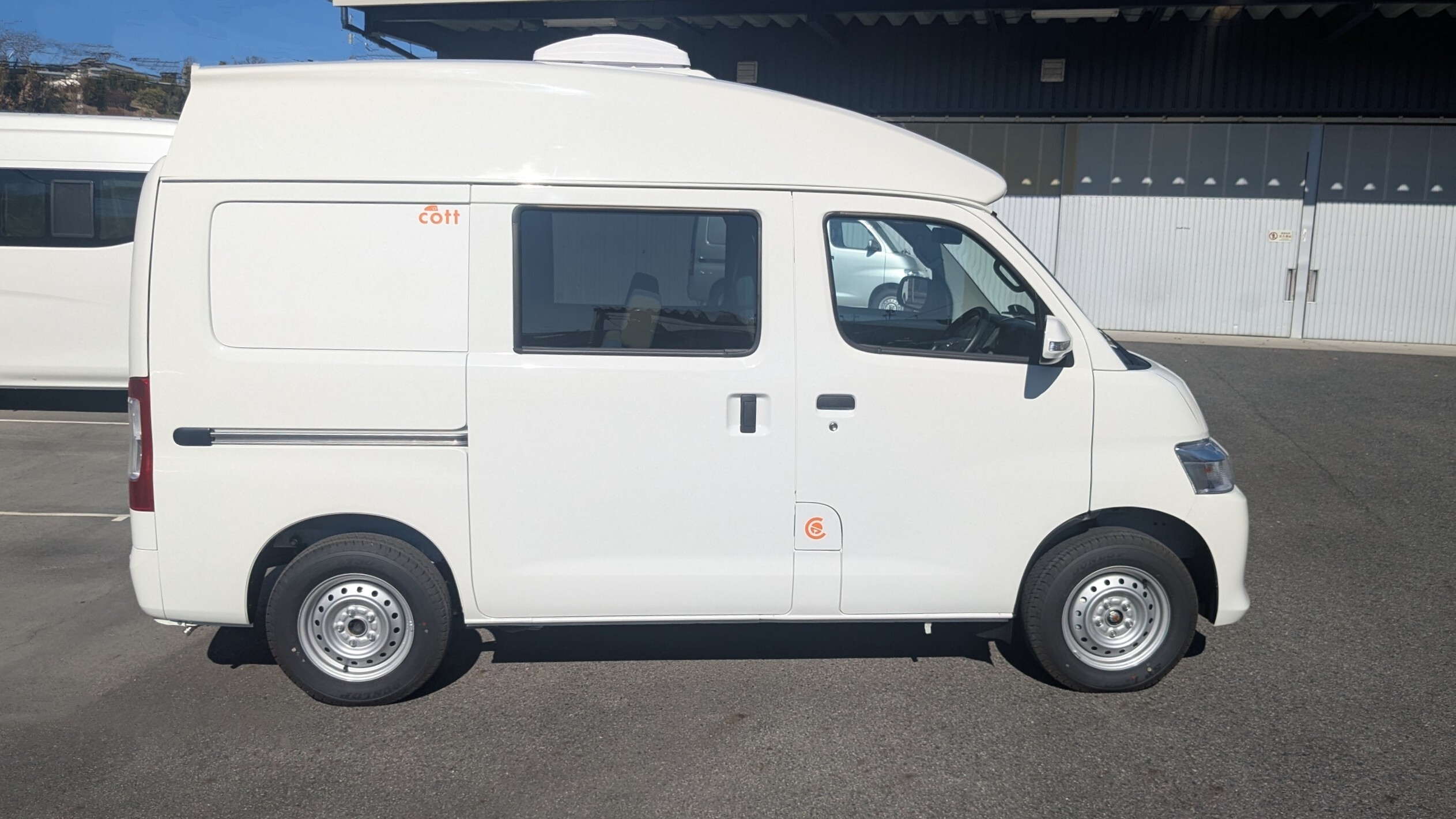 レクビィ コットCT標準塗装車