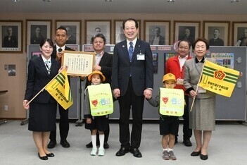 愛媛県松山市で開催された贈呈式の様子