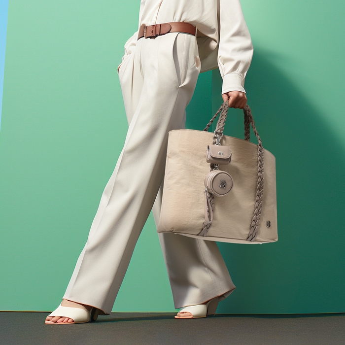 ブレイズされたストラップが◎!ユニセックスバッグ