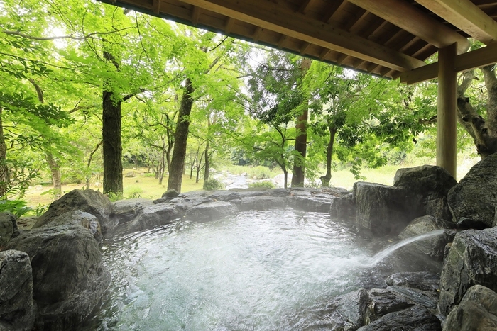 古湯温泉の特徴「ぬる湯」を愉しむ<露天風呂>