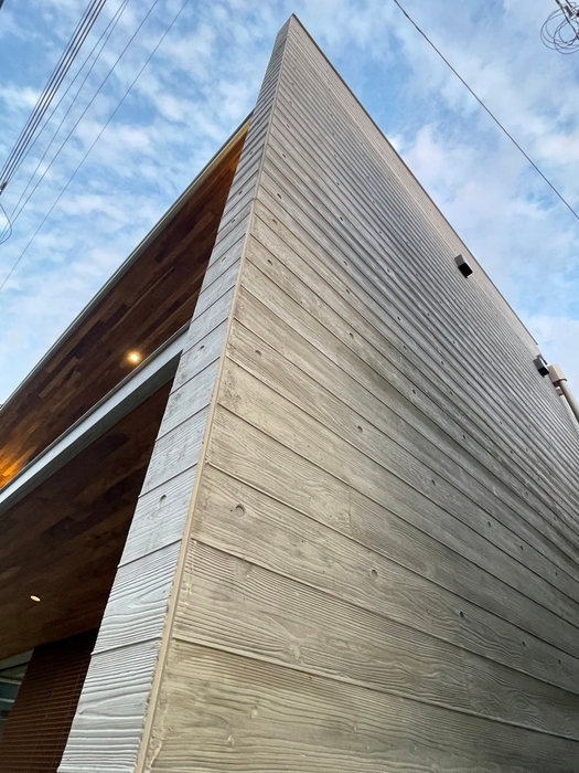 立体感ある木目模様(コンクリート施工例)