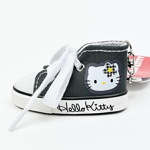 ハローキティ―のスニーカーキーリング