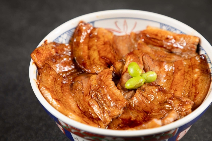 十勝氷室熟成豚肉 バラ豚丼