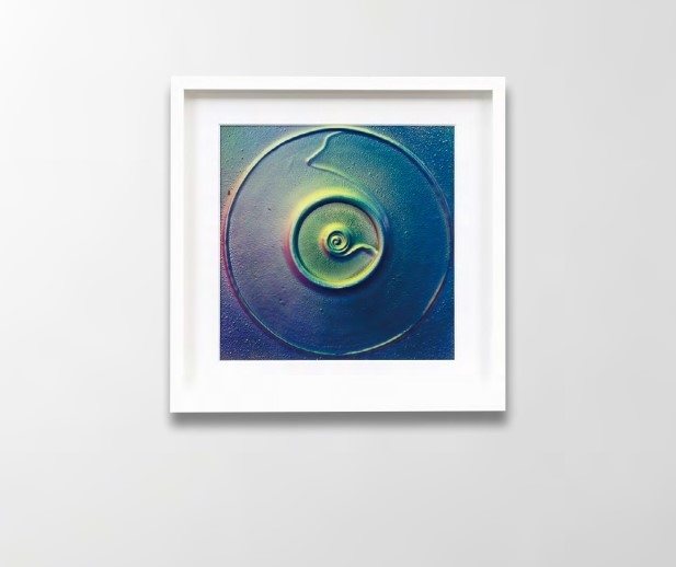 名坂有子 「作品」 ミックストメディア(板・樹脂、ラッカー)