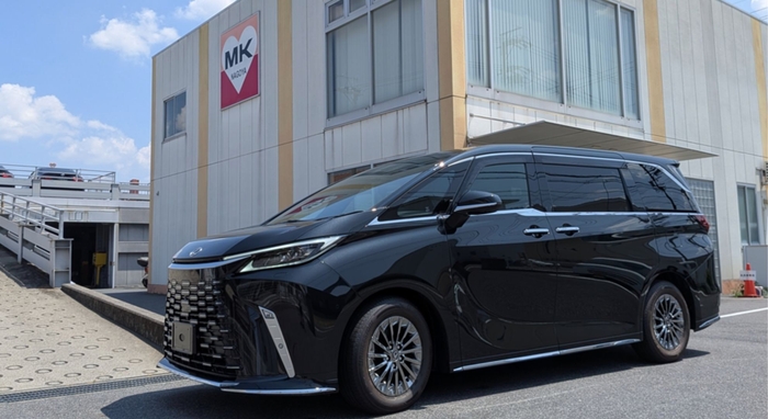名古屋MK本社営業所と導入したレクサスLM
