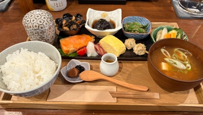 炊き立て土鍋ご飯と、五感で味わう和のひととき! 「最高のお供達」が武蔵中原にオープン!