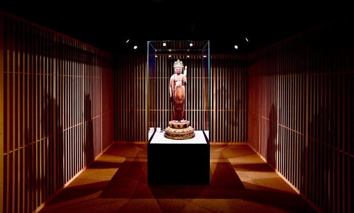 東京長浜観音堂 第3期展示「聖観音立像(長浜市川並自治会蔵)」(11/17〜1/10)