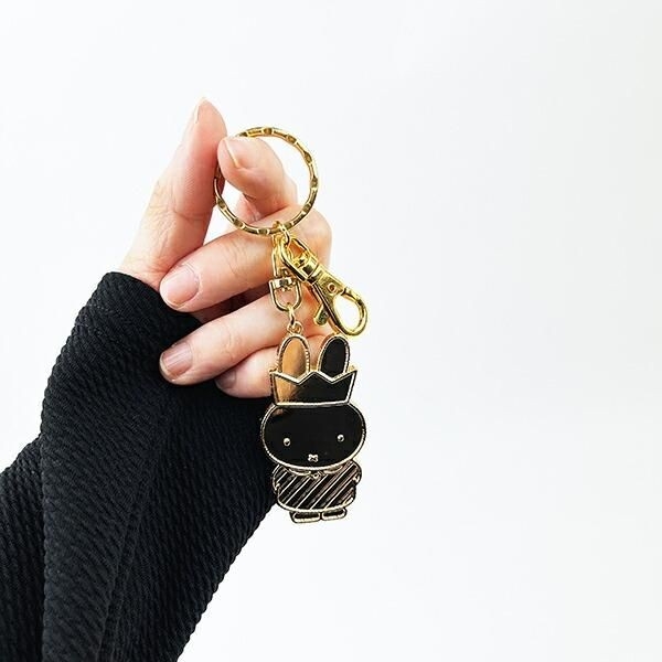 ミッフィー70th記念デザインのキーホルダー