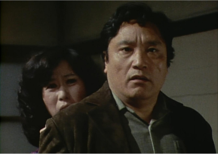 伊東四朗が暗い欲望に駆られる男を体現!