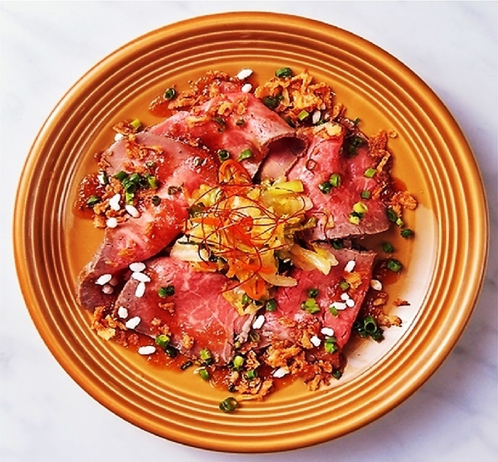 国産牛内もも肉のカルパッチョ