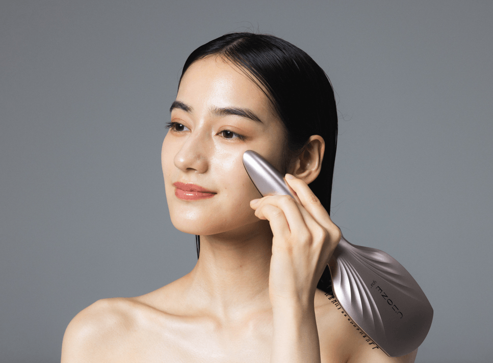 目元などお顔のケアも可能