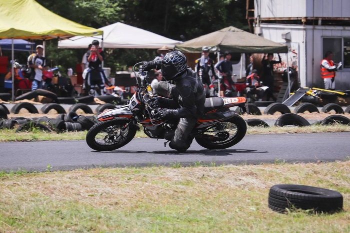 サーキット走行