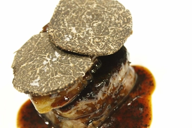 「トリュフづくしの特別コース」を11月中旬から提供 　～ブームとは一線を画した「本物」のトリュフ～