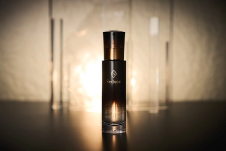 道端アンジェリカの新スキンケアブランド「Seduce」　 シグネチャーディープモイストローション3月15日より販売