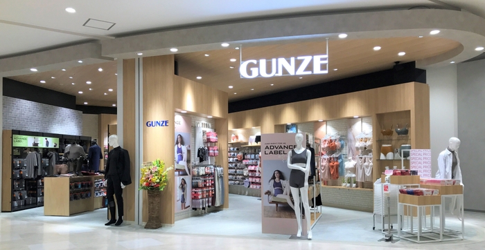 10月27日(水)にオープンするGUNZEの直営店(イオンモールNagoya Noritake Garden 2階)